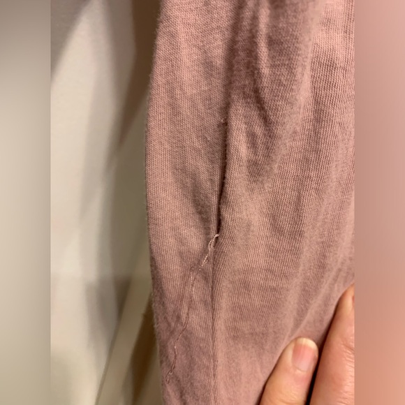 🌹 Dusty Rose Delight: Ann Taylor Loft Top - Basically a Hug in Fabric Form 🌹 - Picture 10 of 11